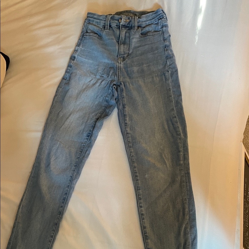 Straight fit, skinny American Eagle jeans.